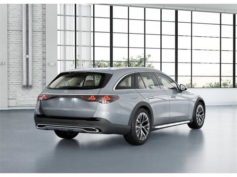 New 2026 Mercedes-Benz E 450 4MATIC All-Terrain Wagon image 22