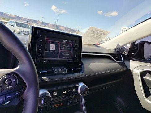 Used 2021 Toyota RAV4 XLE Premium AWD/4WD image 17
