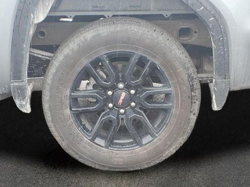 Used 2024 GMC Sierra 1500 Elevation AWD/4WD image 4