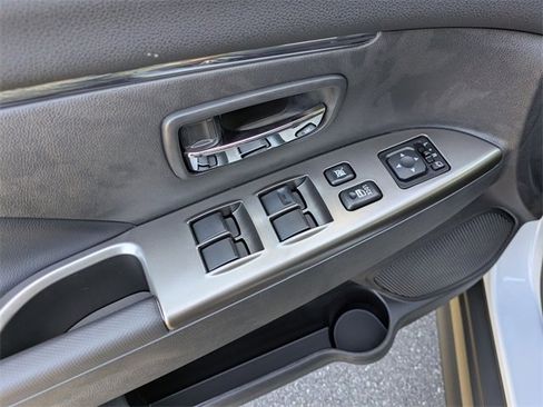 New 2025 Mitsubishi Outlander Sport SE image 13