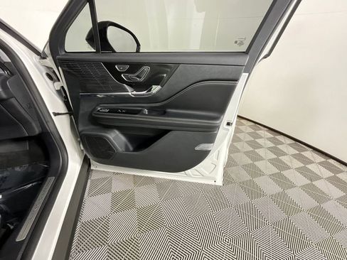 Used 2022 Lincoln Corsair FWD image 21