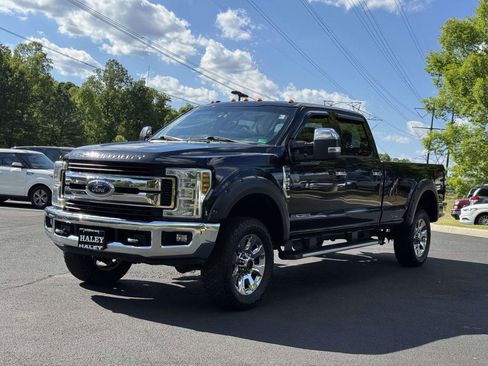 Used 2019 Ford F250 XLT w/ XLT Premium Package AWD/4WD image 24