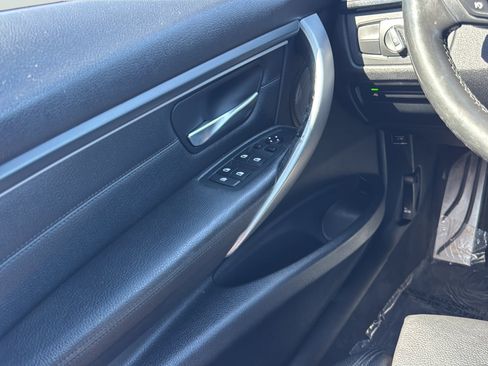 Used 2013 BMW 335i xDrive Sedan AWD/4WD image 19