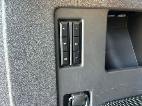 Used 2021 Ford Expedition Max XLT image 22