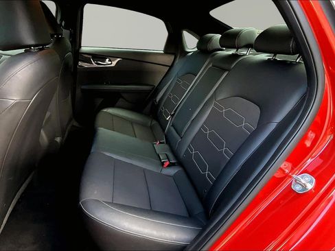 Used 2024 Kia Forte GT-Line image 22