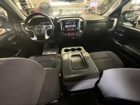 Used 2016 GMC Sierra 1500 SLE w/ SLE Value Package AWD/4WD image 3