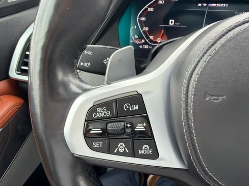 Used 2022 BMW X7 M50i image 41