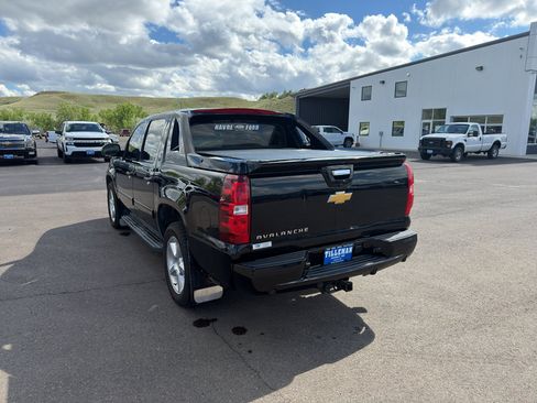 Used 2013 Chevrolet Avalanche LT AWD/4WD image 11