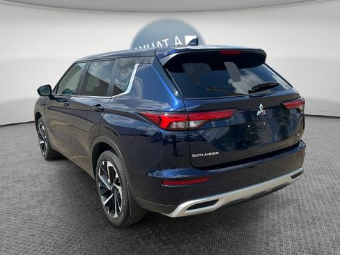 Used 2022 Mitsubishi Outlander SE AWD/4WD image 6