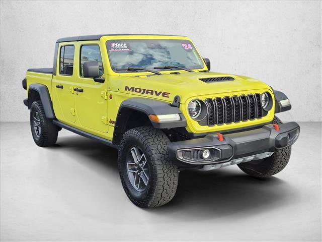 Used 2024 Jeep Gladiator Mojave w/ Technology Group AWD/4WD image 3