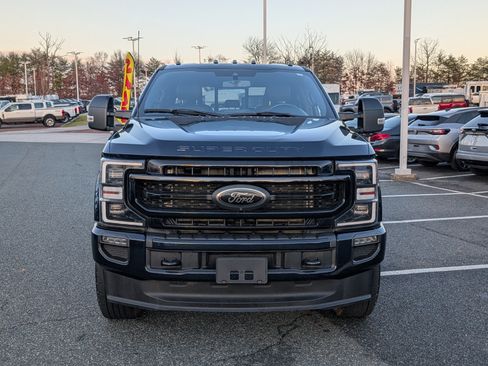 Used 2022 Ford F250 Lariat w/ Black Appearance Package image 8