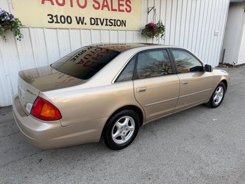 Used 2001 Toyota Avalon XL image 3