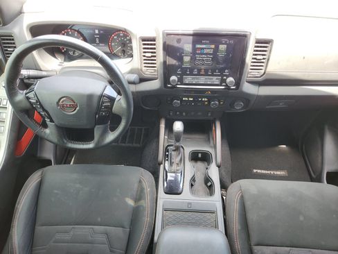 Used 2022 Nissan Frontier Pro-X RWD image 29