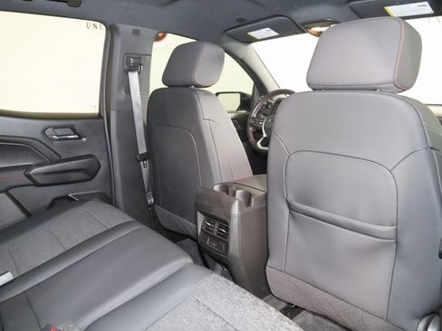 Used 2023 Chevrolet Colorado Z71 image 13