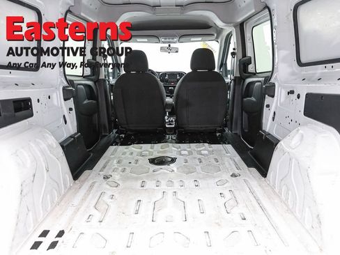 Used 2021 RAM ProMaster City Tradesman FWD image 9