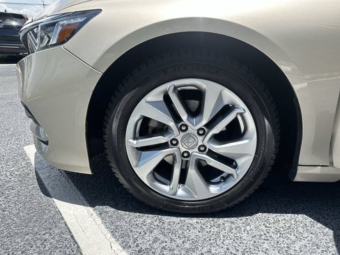 Used 2018 Honda Accord LX image 27