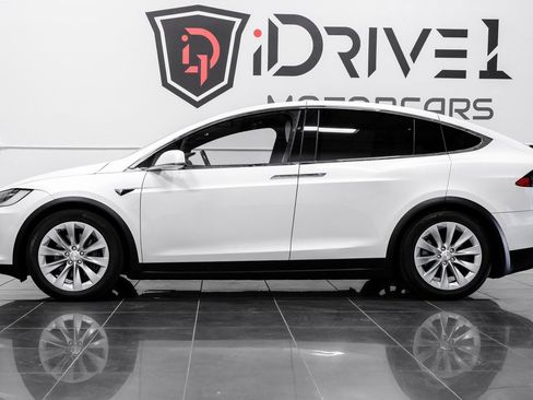 Used 2020 Tesla Model X Long Range image 13