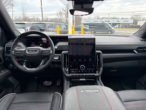 Used 2026 GMC Yukon AT4 Ultimate w/ LPO, Floor Liner Package image 34