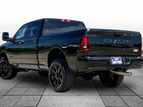New 2026 RAM 2500 Big Horn AWD/4WD image 3