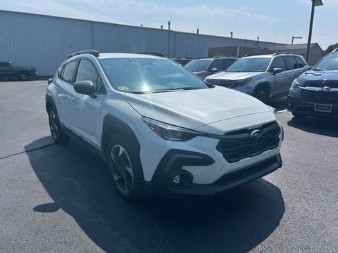 Used 2024 Subaru Crosstrek 2.5i Limited AWD/4WD image 3