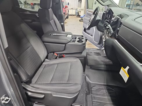 New 2026 GMC Sierra 1500 SLE AWD/4WD image 10