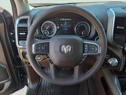 New 2026 RAM 1500 Laramie AWD/4WD image 7