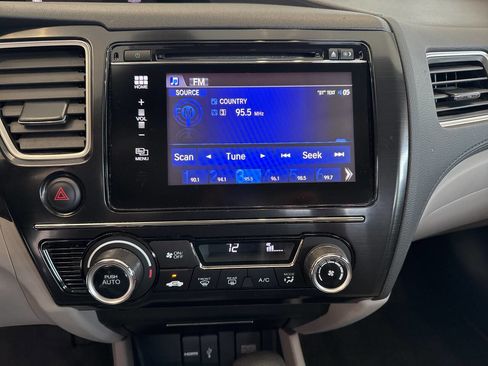 Used 2015 Honda Civic Hybrid Sedan image 20