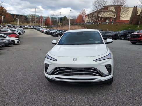 Certified 2024 Buick Envista Preferred image 3