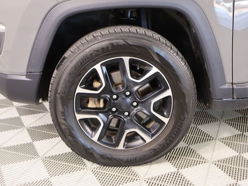 Used 2021 Jeep Compass Trailhawk w/ Convenience Group image 17