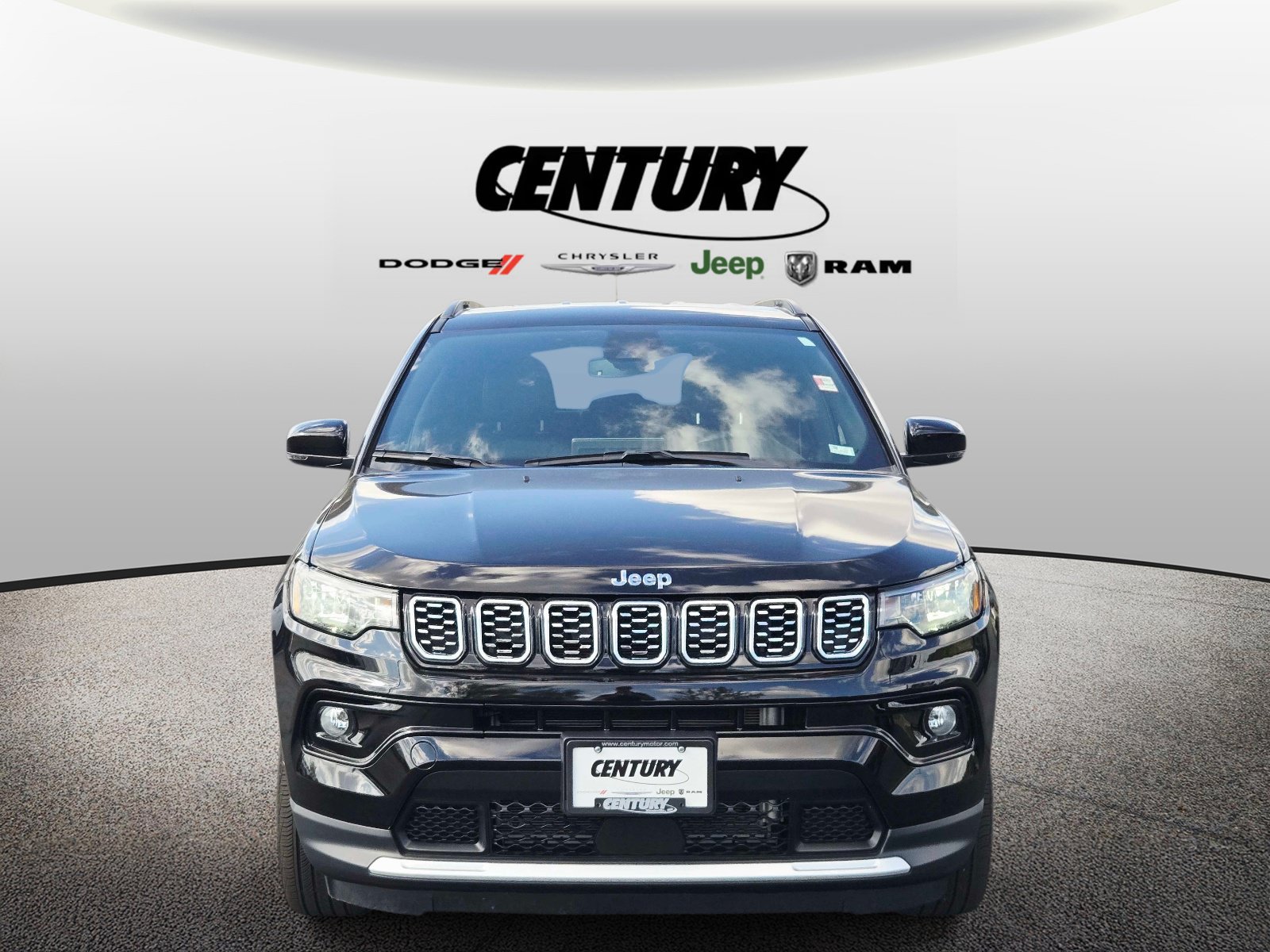 Used 2025 Jeep Compass Limited AWD/4WD image 9