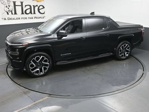 Used 2024 Chevrolet Silverado EV RST AWD/4WD image 57