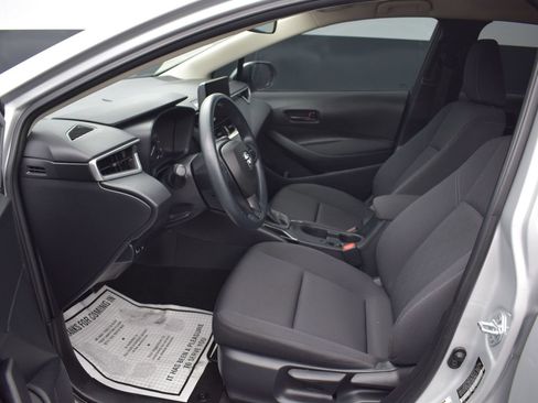 Used 2024 Toyota Corolla LE FWD image 13