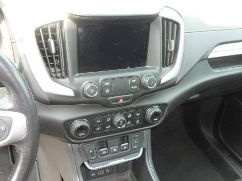 Used 2021 GMC Terrain SLT FWD image 22