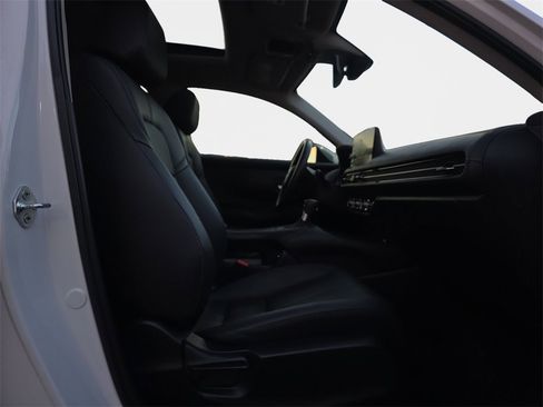 Certified 2024 Honda HR-V EX-L image 19