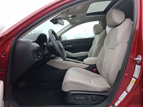 Certified 2023 Honda Accord EX image 11