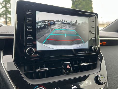 Used 2022 Toyota Corolla XSE image 19