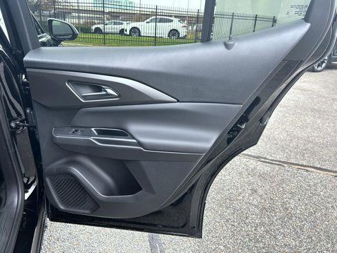 New 2026 Chevrolet Equinox EV LT image 18