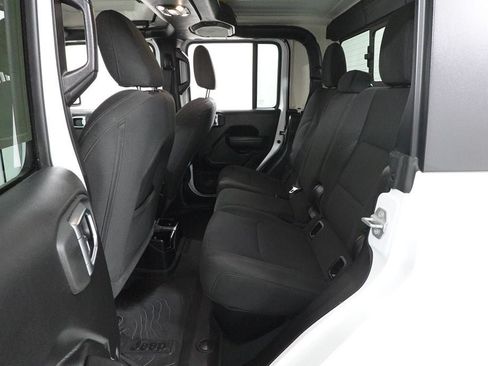 Used 2022 Jeep Gladiator Sport AWD/4WD image 29