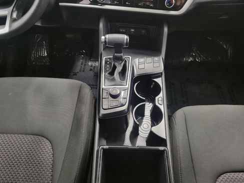 Used 2025 Kia Sportage LX image 17