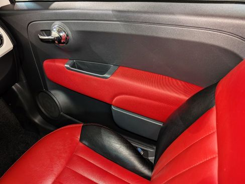 Used 2016 FIAT 500 Pop w/ Italia Package FWD image 28