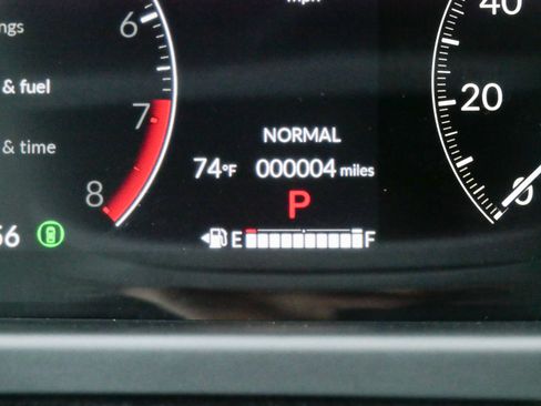 New 2026 Honda Odyssey Touring image 21
