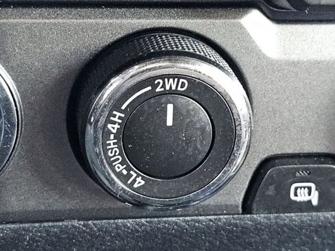 Used 2023 Toyota Tacoma TRD Sport AWD/4WD image 9