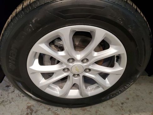 Used 2019 Chevrolet Equinox LT image 28