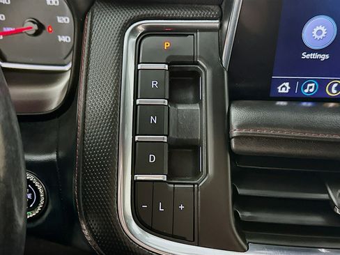 Used 2021 Chevrolet Tahoe RST w/ Luxury Package image 16