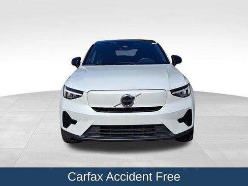 Used 2023 Volvo C40 Recharge Core AWD/4WD image 2