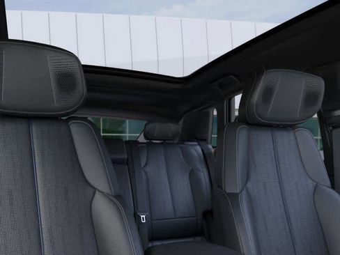 New 2026 Cadillac Lyriq V image 39