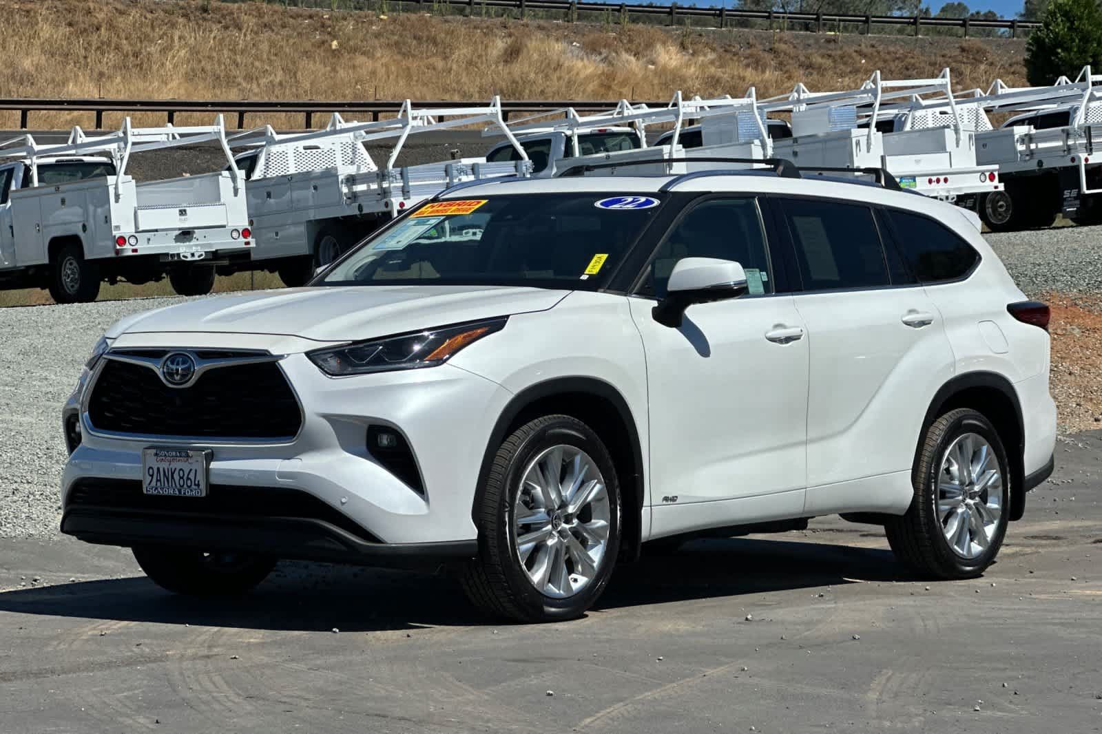Used 2022 Toyota Highlander Limited AWD/4WD image 8