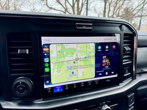 New 2026 Ford F250 Lariat w/ Black Appearance Package image 36