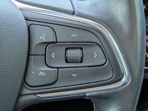 Used 2023 Buick Envision Essence w/ Technology Package I FWD image 27