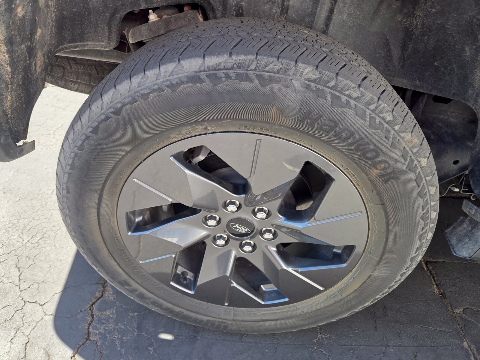 Used 2023 Ford F150 Lightning Lariat AWD/4WD image 3